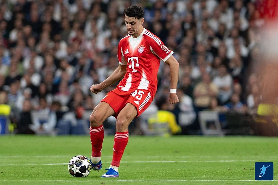 Aleksandar Pavlović ist die Nummer 8, darf ebenfalls mit. Aleksandar Pavlović ist die Nummer 8, darf ebenfalls mit.