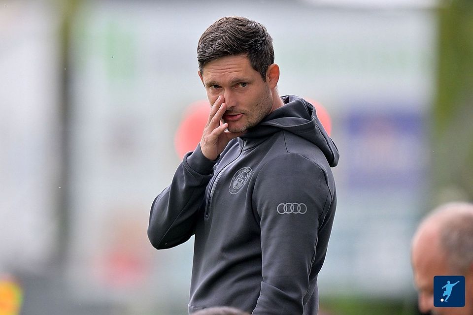 Das kommt überraschend: Dominik Betz ist nicht mehr Chefcoach des VfB Eichstätt.