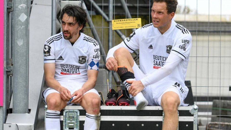 Auch die Routiniers Markus Schwabl (l.) und Robert Müller (r.) können wohl den abstieg der SpVgg Unterhaching nicht mehr verhindern.