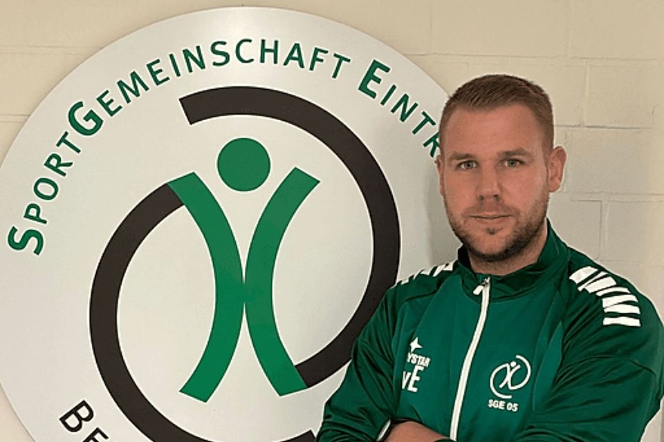 Rene van Elten bleibt Trainer der SGE Bedburg-Hau.