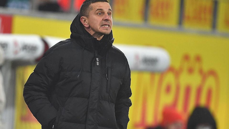 Muss seinen Trainerposten beim SSV Jahn Regensburg räumen: Mersad Selimbegovic.