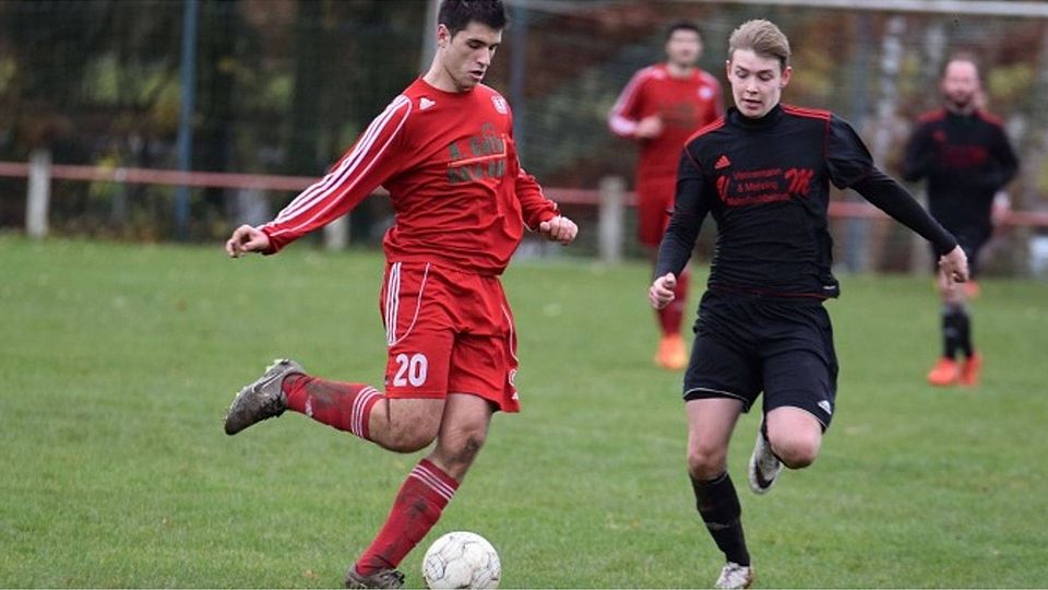 Szene aus dem Spiel SV Atter gegen SV Kosova. F: Nico-Andreas Paetzel