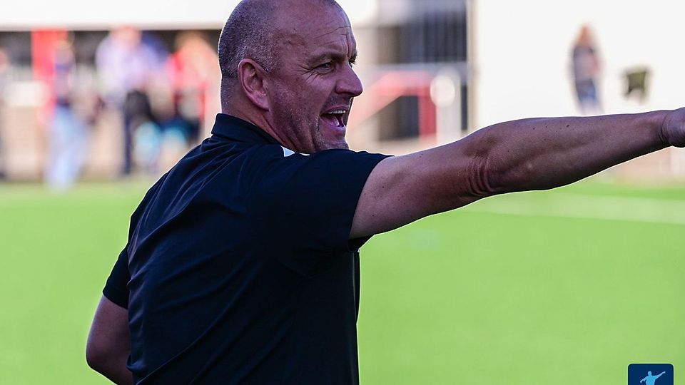 Alexander Bruchhage gibt auch in der nächsten Saison die Kommandos beim SuS Langscheid/Enkhausen.