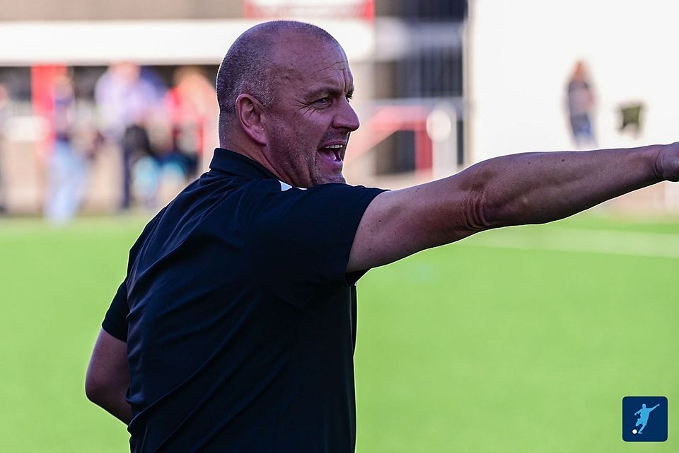 Alexander Bruchhage gibt auch in der nächsten Saison die Kommandos beim SuS Langscheid/Enkhausen.