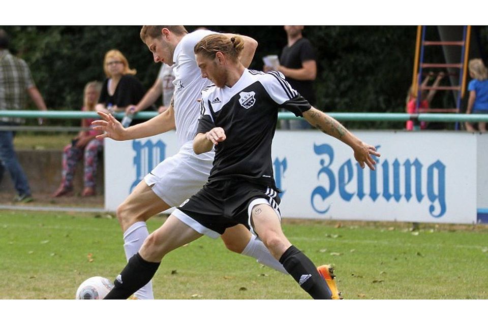 Antreiber für die Offensive: Der vom VfB Bodenheim gekommene Philip Krichten (links) soll das Angriffsspiel des FSV Saulheim beleben.	Archivfoto: photoagenten