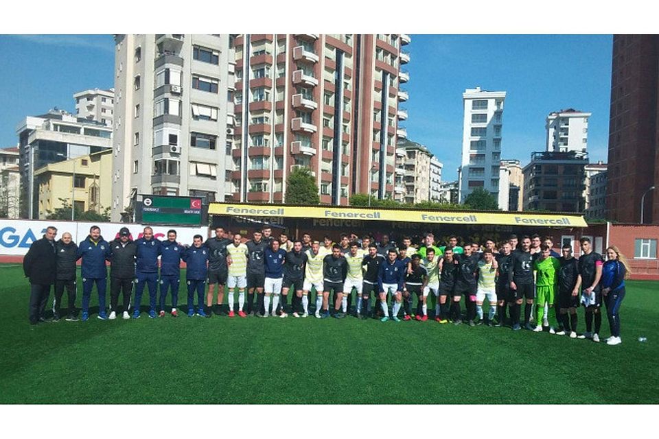 Gelungene Reise in die Türkei: Die U19 des FV Biebrich 02 testete gegen Fenerbahce Istanbul. F: H. Tutkun