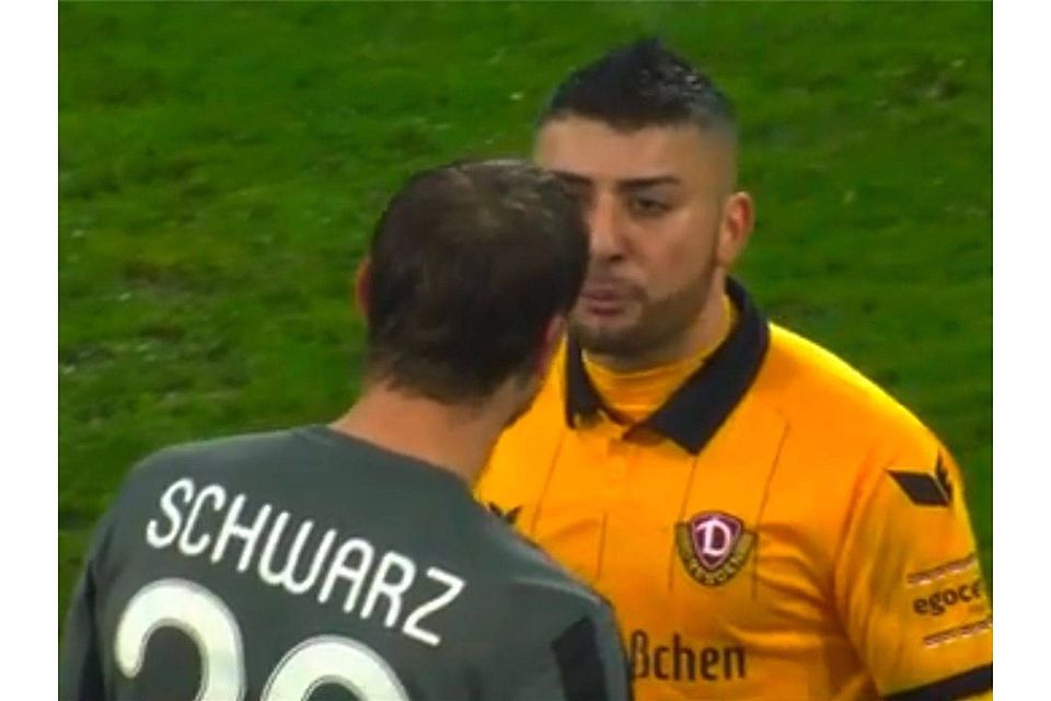 Das ist der Moment, der den DFB beschäftigt: Aias Aosman (r.) im Disput mit Benjamin Schwarz. Foto: MDR