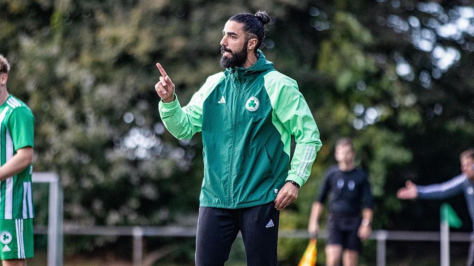 Trainer von Viktoria Arnoldsweiler: Yunus Kocak.