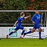 Last-Minute-Jubel bei Parsberg: Dominick Wynn (rechts) traf weit in der Nachspielzeit zum Ausgleich.