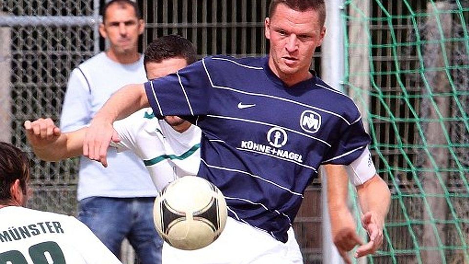 Der Möhringer Torjäger Steffen Müller war im Zentrum des Geschehens.