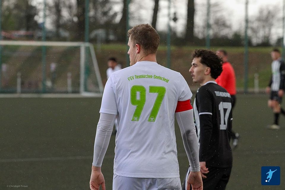 Der FSV Neunkirchen-Seelscheid und Marius von Wallotki (#97) haben für eine Überraschung gesorgt.