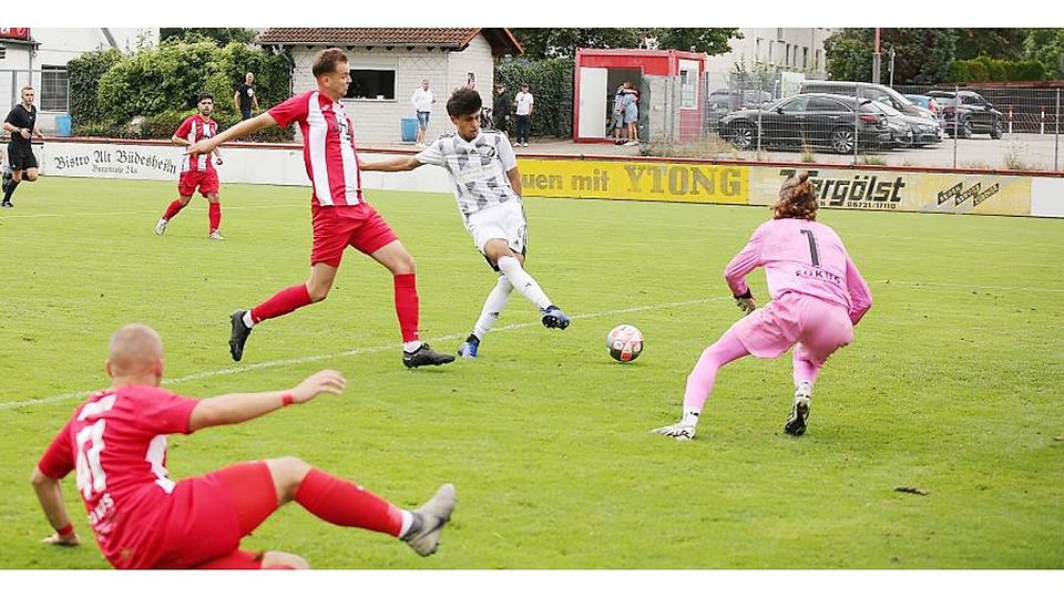 Kommt von Hassia Bingen zur TSG Bretzenheim: Tamim Noory trifft in diesem Landesliga-Spiel gegen Ludwigshafen.	Foto: Edgar Daudistel