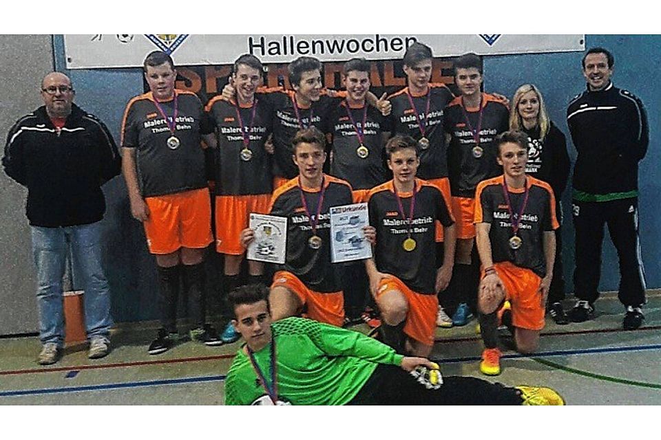 Die jungen Kicker der JSG Elmenhorst/Böhnsen gewannen das Auftaktturnier der Boizenburger Hallenwochen. sga