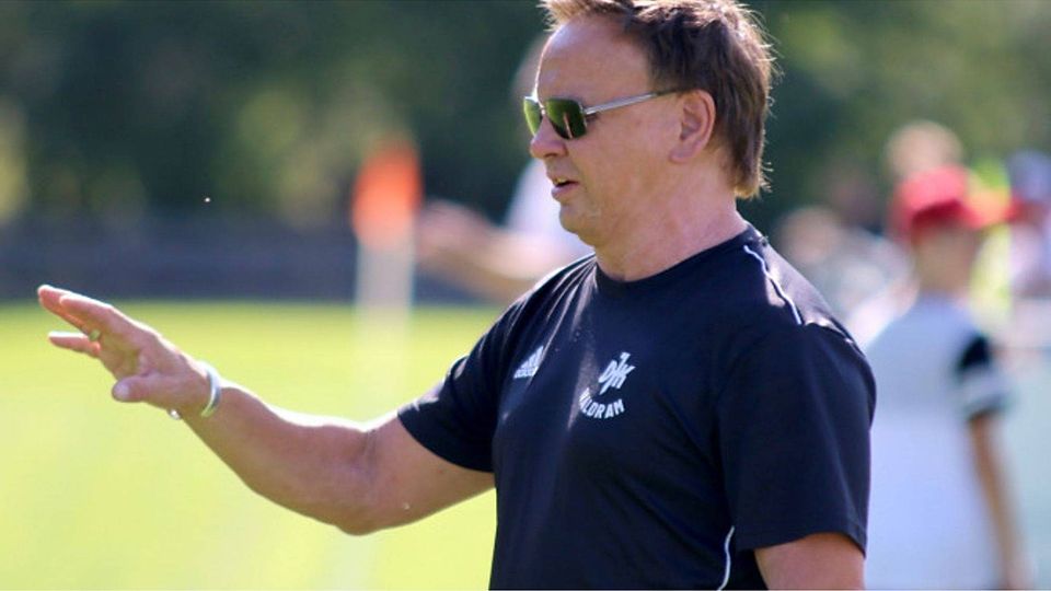 Trainer Ralf Zahn will die Saison „anständig zu Ende spielen“.  Oliver Rabuser