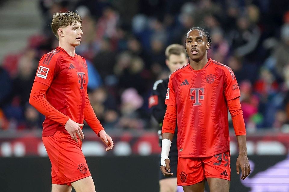 Grayson Dettoni (l.) wechselt auf Leihbasis zum schweizer Rekordmeister FC Grasshoppers Zürich Grayson Dettoni (l.) wechselt auf Leihbasis zum schweizer Rekordmeister FC Grasshoppers Zürich