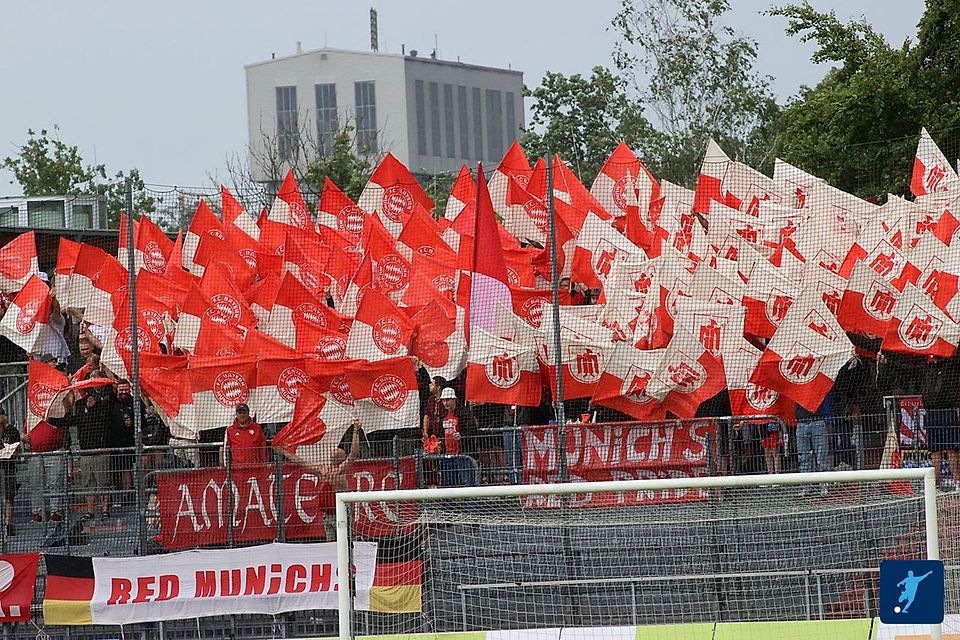 Die Bayern-Fans werden wie schon in der vergangenen Saison vermutlich mit viel Anhang zum Eröffnungsspiel nach Burghausen reisen.