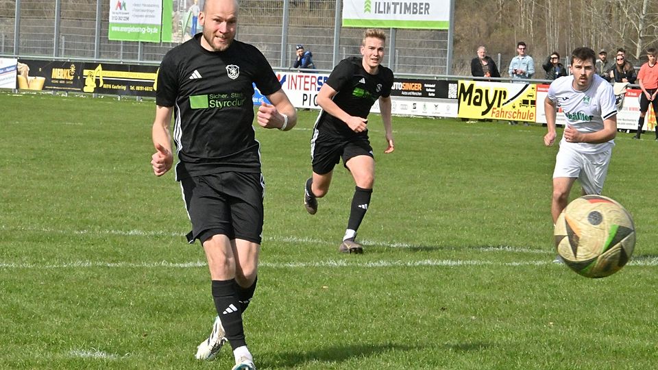 Wenn Flo Bucher zum Elfmeter antritt, scheppert's