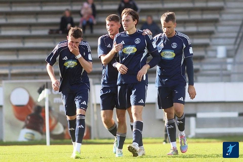 Die Spvgg Landshut reist mit breiter Brust zum Tabellenzweiten TSV Seebach Die Spvgg Landshut reist mit breiter Brust zum Tabellenzweiten TSV Seebach