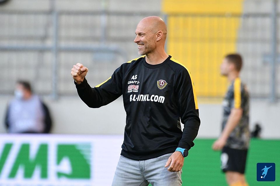 Mit Dynamo Dresden stieg Alexaner Schmidt in die 2. Liga auf.