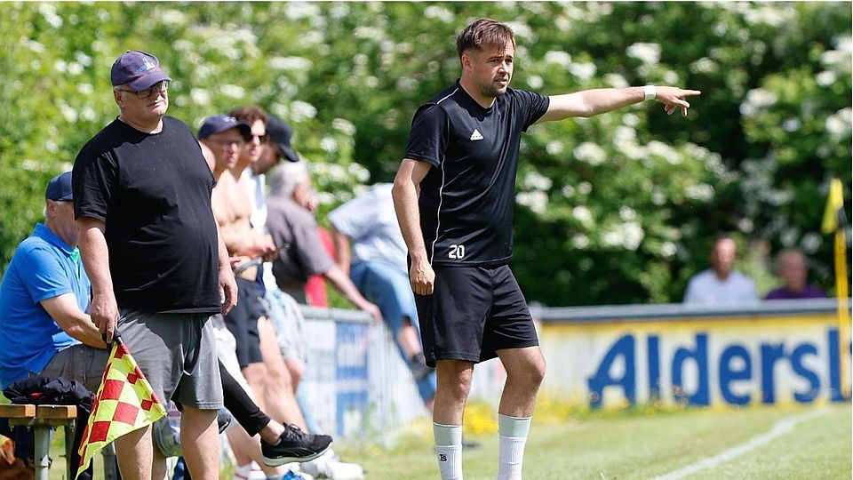 Michael Faber (re.) hat seinen Trainerposten beim RSV Walchsing zur Verfügung gestellt 