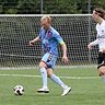 Allroundspieler und Kapitän Jonas Kabus (SC Weiche Flensburg 08 II) war dieses Mal wieder in der Offensive unterwegs - rechts Milo Sankowski (TSV Kronshagen). 