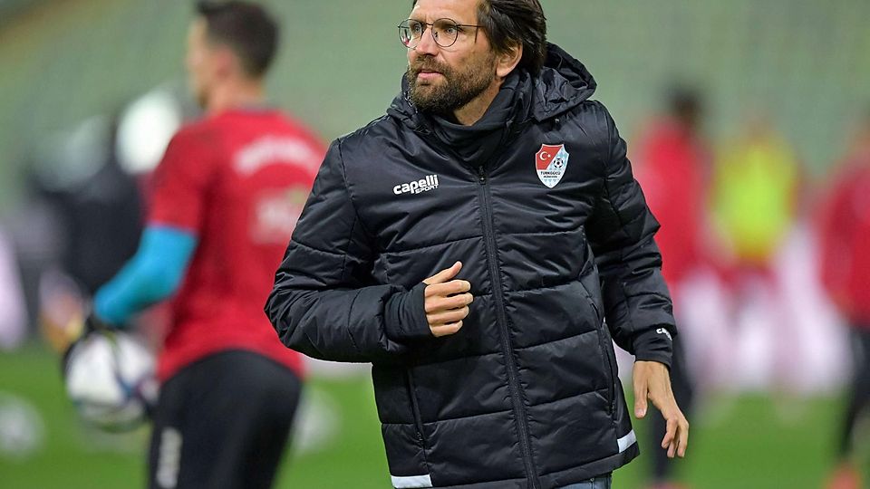 Schnurstracks wieder weg aus Bayern: Peter Hyballa ist nicht mehr Trainer von Türkgücü München.
