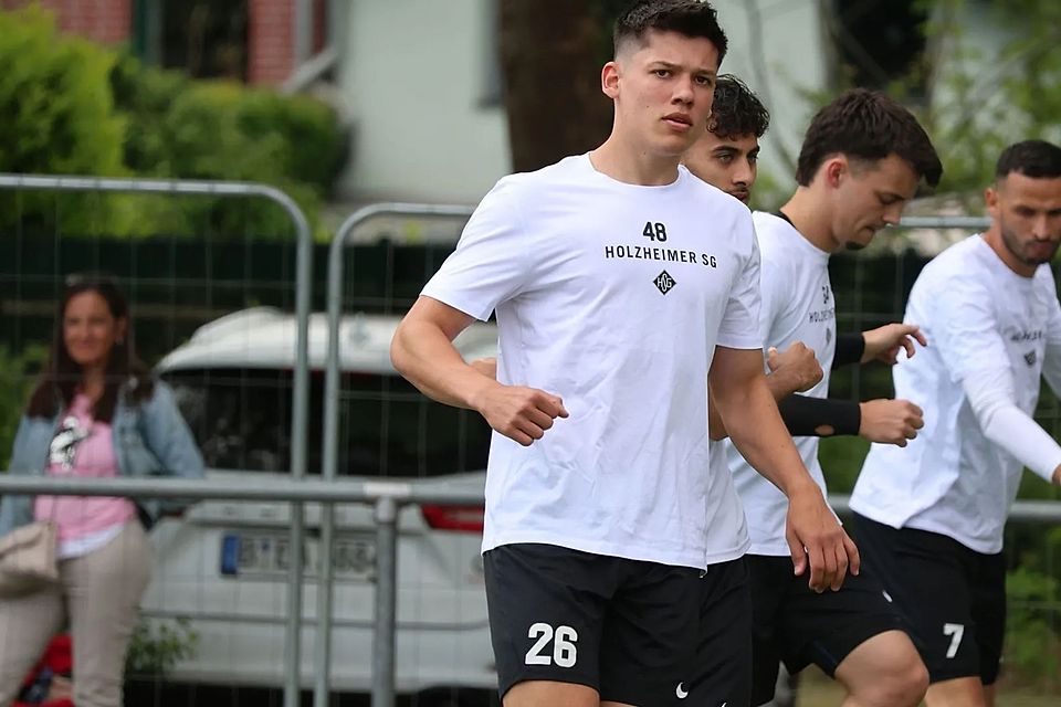 Dennis Höfling wechselt nach Kapellen.