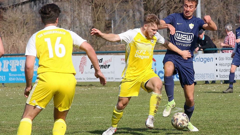 Durchsetzungsstärker präsentierten sich die Kicker des TSV Geiselbullach (gelbe Trikots) im Heimspiel gegen den Gautinger SC.