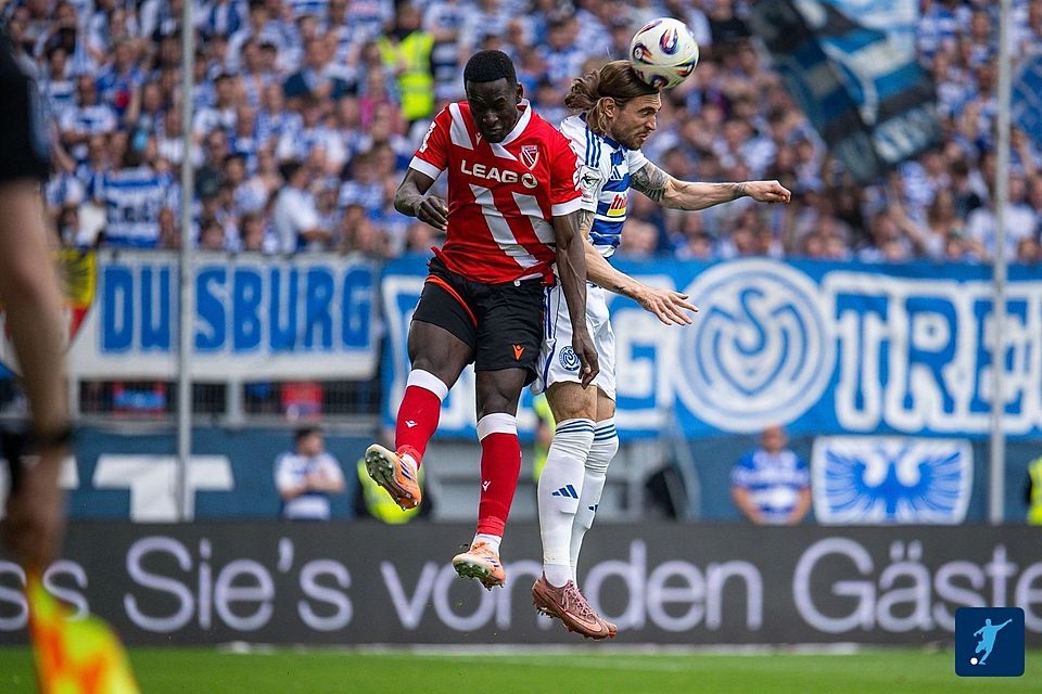 Duisburg gewinnt Topspiel. Duisburg gewinnt Topspiel.