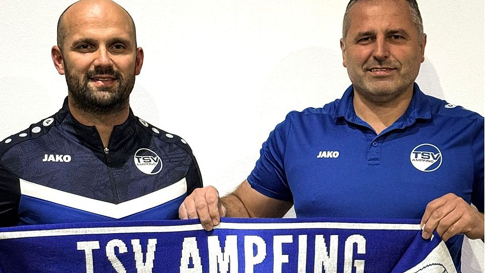 Der neue Trainer Slaven Jokic und Abteilungsleiter Uwe Dragosin.