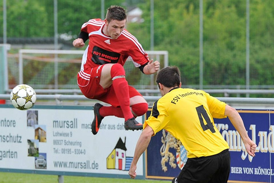 Auf dem Sprung in die Bezirksliga? Die Kauferinger (links) haben den Relegationsplatz in der Kreisliga jedenfalls schon sicher. Vielleicht schafft die Truppe von Rainer Leszczynski aber auch noch als Meister den direkten Aufstieg.  Foto: Thorsten Jordan