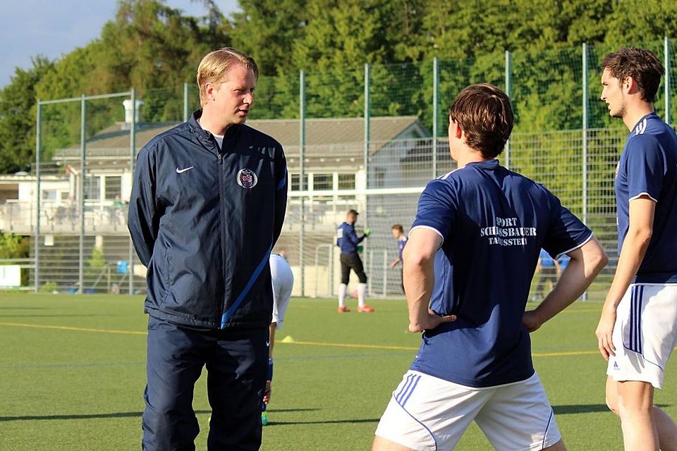 Mit einem Mix aus gestandenen Spielern und hungrigen A-Jugendlichen formte Fröhlich aus einem Abstiegskandidaten der Kreisoberliga ein Gruppenliga-Team.