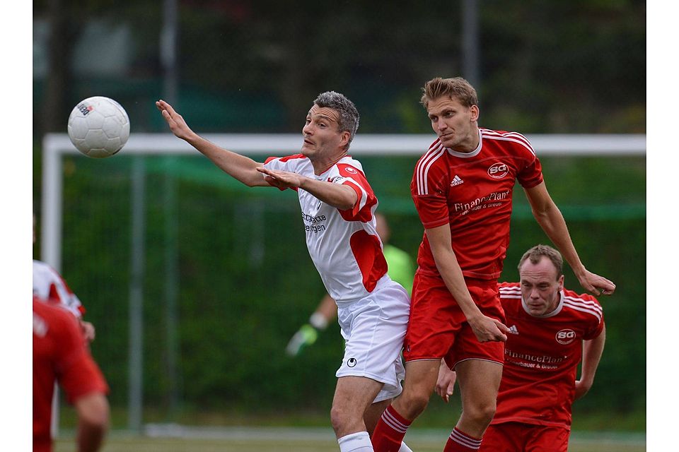 Aufsteiger SG Reutlingen, hier mit Daniel Kunst (rechts), spielt bisher eine überragende Saison und steht zur Recht auf Tabellenplatz eins. Aufsteiger SG Reutlingen, hier mit Daniel Kunst (rechts), spielt bisher eine überragende Saison und steht zur Recht auf Tabellenplatz eins.