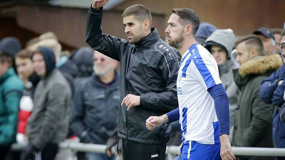 »Hier hin!«: Trainer Jakob Bulut (m.) kann für die neue Spielzeit 2020/21 auf einige Neuzugänge zurückgreifen.