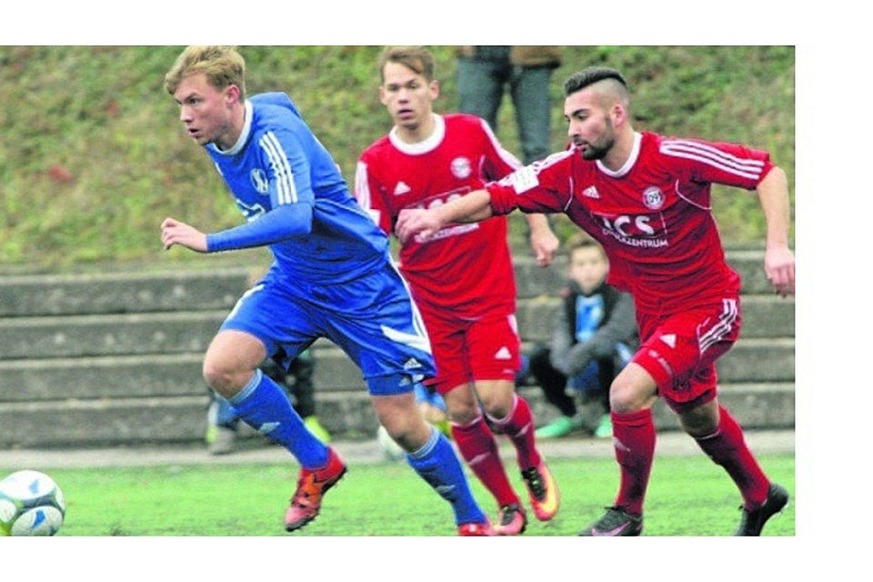 Das Aus im FVM-Pokal ereilte Fabian Welt (links) und den Siegburger SV 04 gegen Bergisch Gladbach. FOTO: HENRY