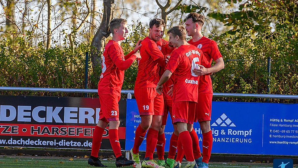 RW Cuxhaven Gewinnt Standesgemäß Gegen Altenwalde - FuPa