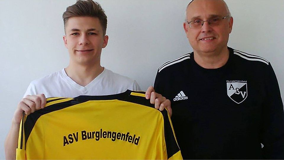 Der ASV Burglengenfeld um Abteilungsleiter Werner Besenhard freut sich auf Talent Sebastian Hanauer (l.). Foto: Verein
