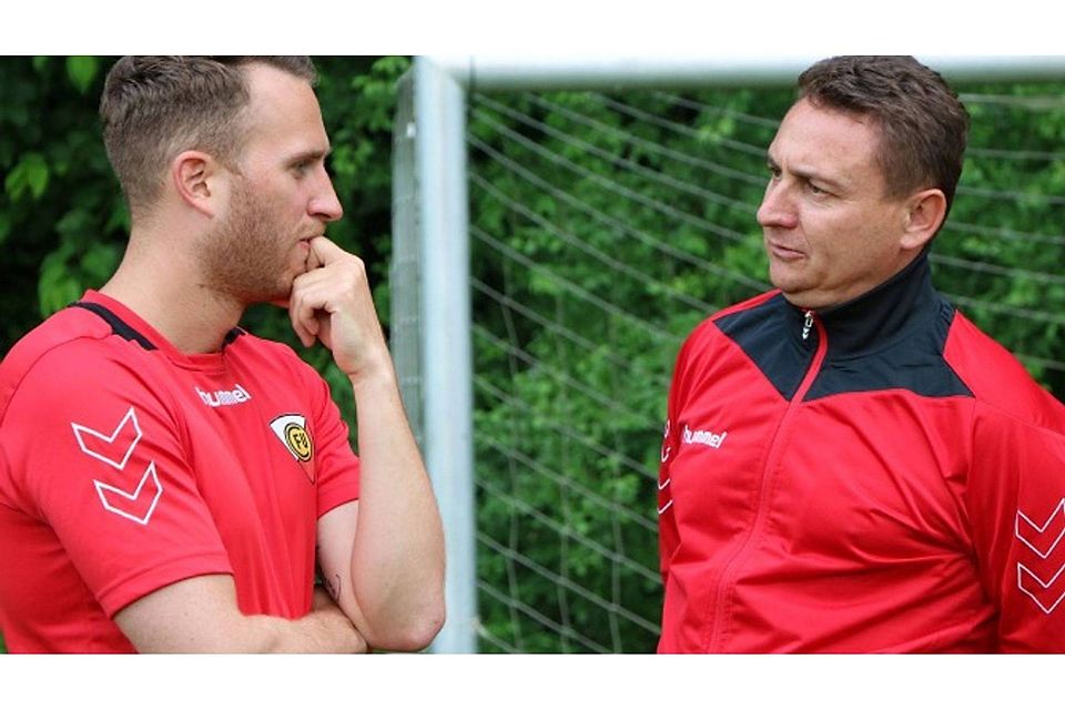 Neue Aufgaben: Andreas Faber (l.) ist spielender Co-Trainer, der bisherige Assistent Thomas Seethaler ist Cheftrainer beim FC Unterföhring. F: Michalek