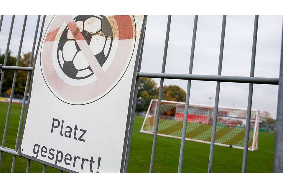 Die Fußballkreise Osnabrück-Stadt und -Land schieben eine Entscheidung über eine generelle Spielpause in der Coronakrise noch auf (Symbolbild).