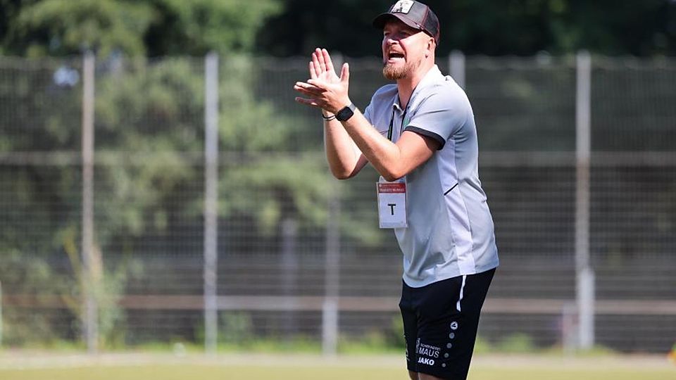 Früher Vertrauensbeweis: Die Verantwortlichen des SV Niedernhausen setzen auch nächste Saison auf Chefcoach Andre Meudt und seinen spielenden Co-Trainer Sebastian Gurok.	Foto: Jörg Halisch