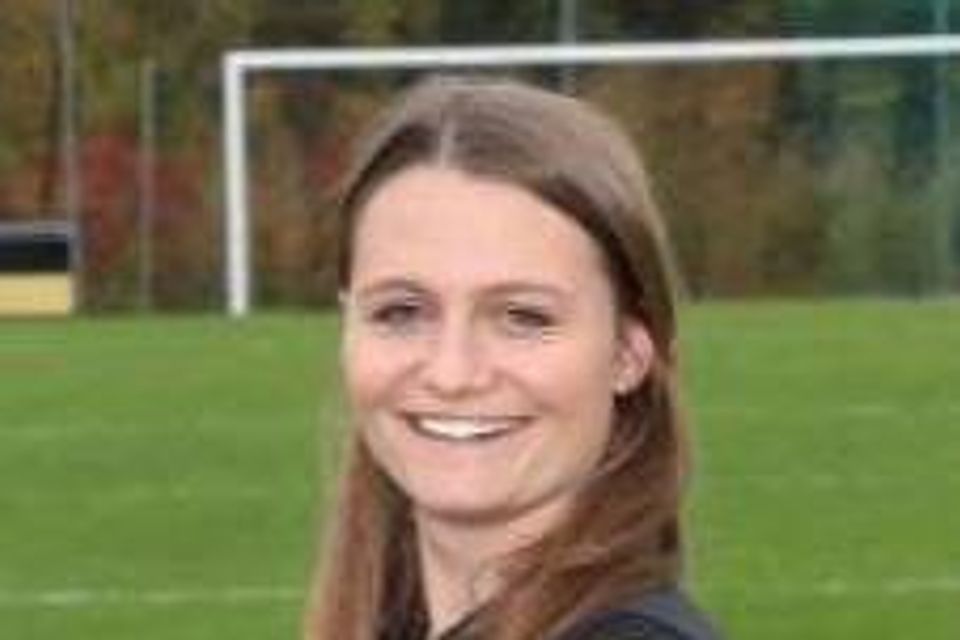 Porträtfoto von Verena Kiermeier. Porträtfoto von Verena Kiermeier.