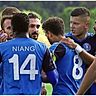 Gut gemacht, Jungs. Die Calcio-Spieler freuen sich über den dritten Zu-Null-Sieg in Serie. Foto: Yavuz Dural