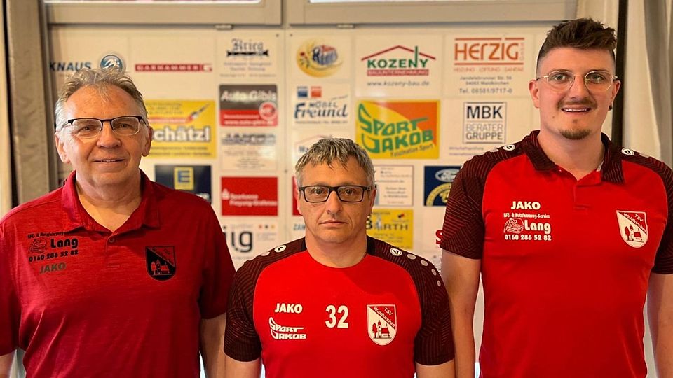 Das neue Waldkirchener Trainerteam mit von links nach rechts: Chefcoach Rudi Damberger, Tormanntrainer Karl-Heiz Autengruber, Co-Trainer Sven Halfar 