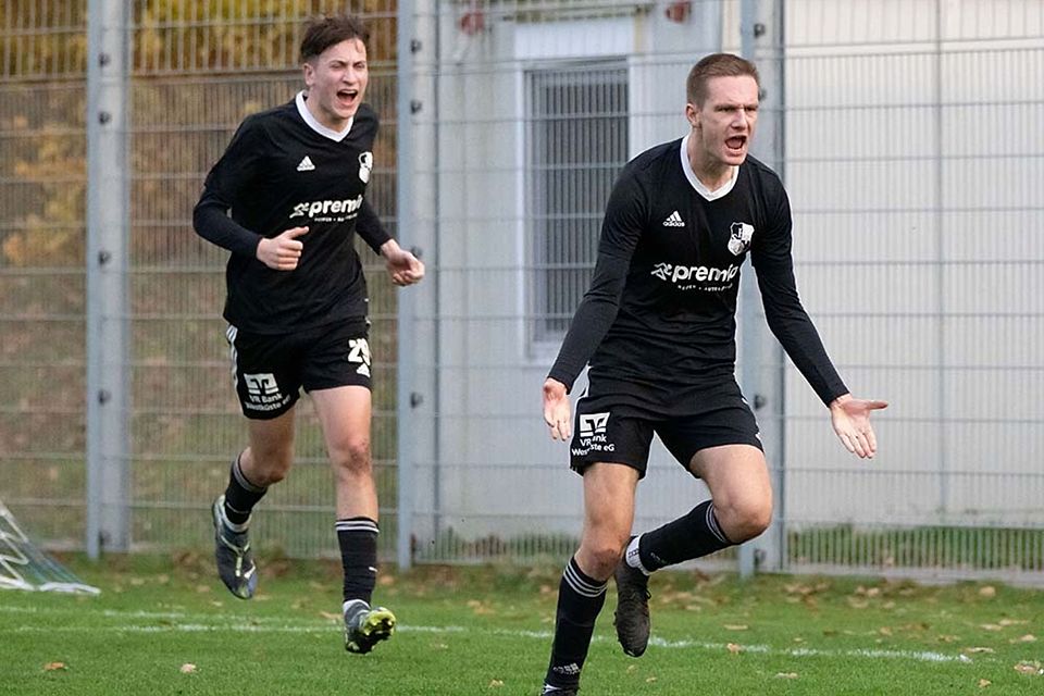 Marvin Wolf (Heider SV) nach seinem Tor bei Phönix Lübeck II.