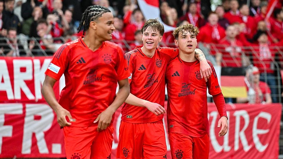 Jonathan Asp Jensen bracht den FC Bayern II im Topspiel in Führung.