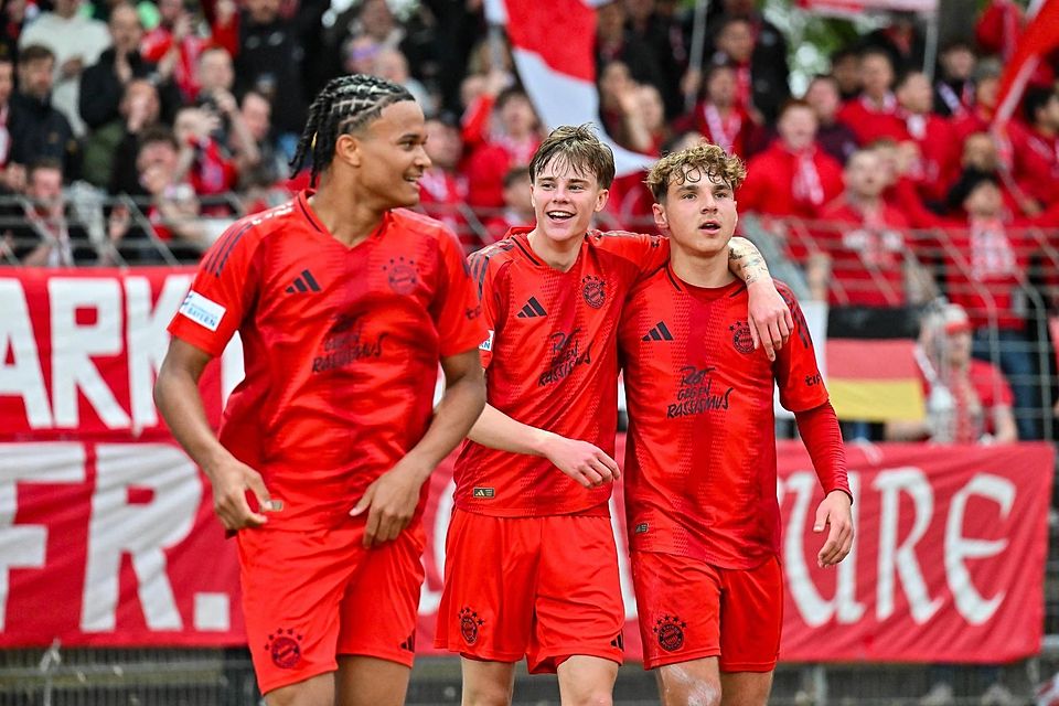 Jonathan Asp Jensen bracht den FC Bayern II im Topspiel in Führung.
