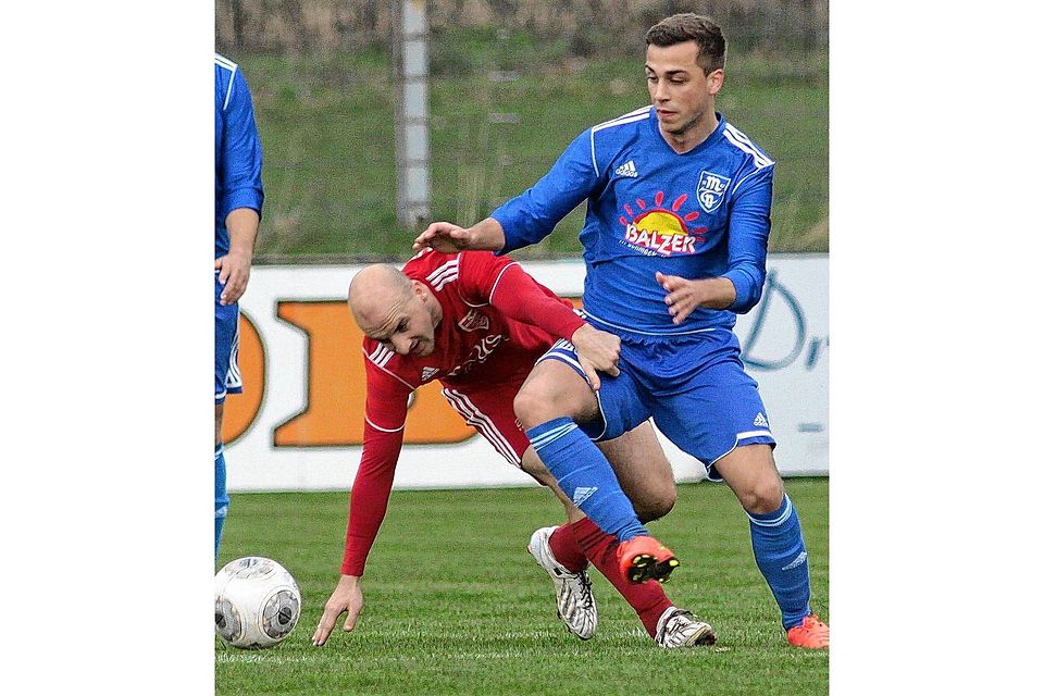 Links Wiegand Leskien Itzehoe, rechts Can Büyükdere Marnegs