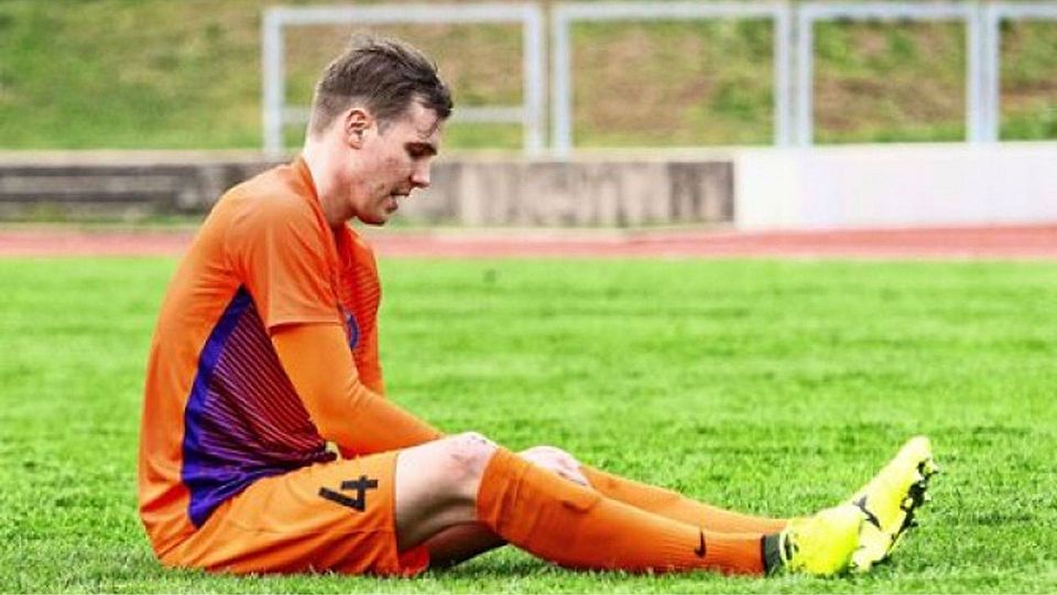 Kaum zu glauben, dieses Ergebnis. Auch nicht für den Calcio-Verteidiger Lukas Zweigle, der bei den beiden ersten Gegentoren patzte. Foto: Eibner-Pressefoto