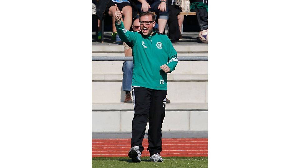 Erfolgstrainer Bach dem Spiel gegen den SV Hallgarten F: Vigneron