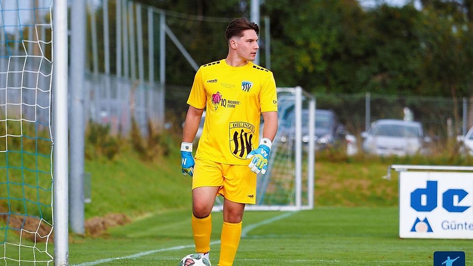 Dillingens Keeper Michael Wagner war beim späten 2:1-Heimerfolg gegen Aufsteiger Donaumünster-Erlingshofen einer der SSV-Erfolgsgaranten und ebnete seinem Team mit einem sensationellen Doppelsave gegen Gäste-Spielertrainer Jürgen Sorg kurz vor der Halbzeitpause den Weg zum wichtigen Dreier.